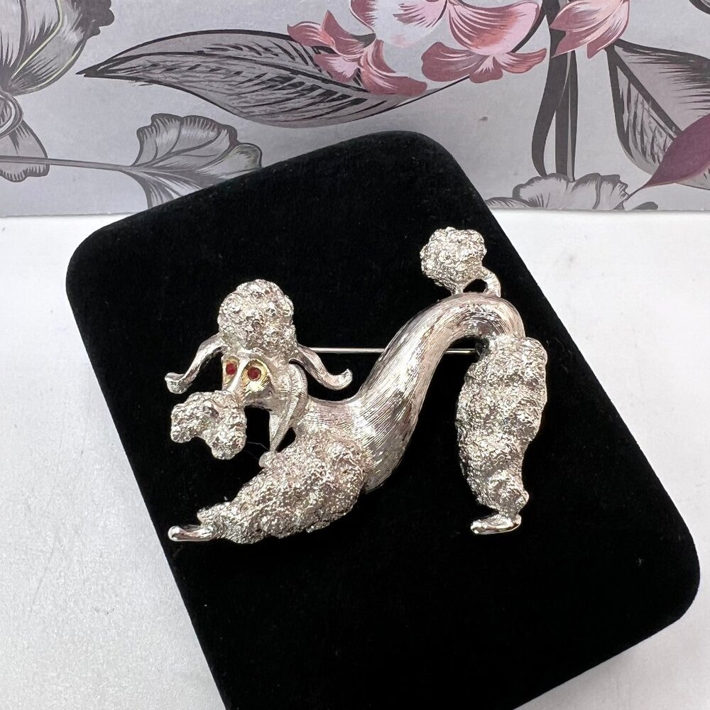 Monet Stretching Poodle Brooch